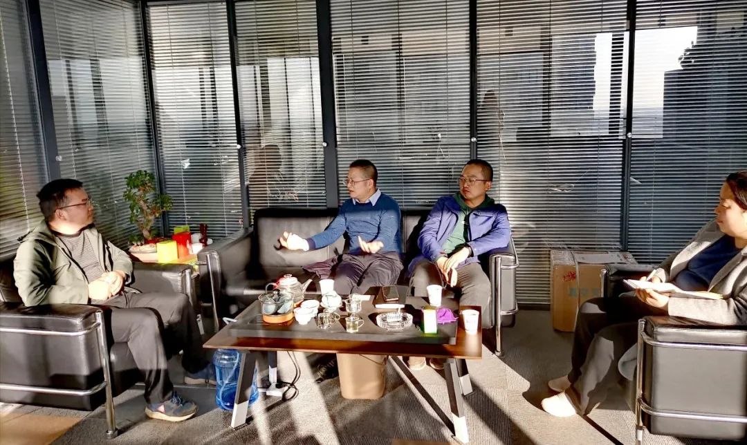 西安软件园发展中心副主任周非凡走访888集团游戏官网(图1) 西安软件园发展中心副主任周非凡走访888集团游戏官网(图1)